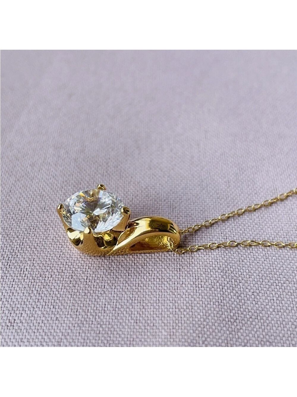 Cubic Zirconia 18k Gold Vermeil Sterling Silver Solitaire Pendant Neckla… - Picture 4 of 7